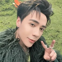 HỒNG