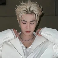 Hoàng đức duy