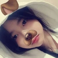 Tgia đang ỉa
