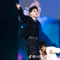 QUANG HÙNG MASTER D