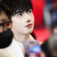 Hoàng Hùng [Hùng Huỳnh]