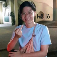 Tác giả bu sì