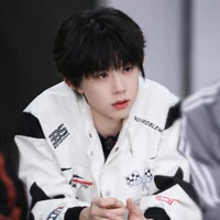Trần dịch hằng