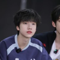 Nhiếp vĩ thần 