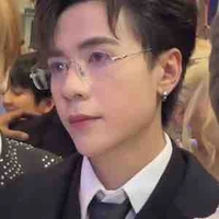 Lê quang hùng