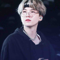 Min Yoongi (Suga)