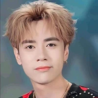 Quang Hùng Mater D