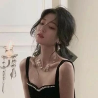 tô khả hân ( cô)