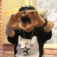 Bông hoặc kitty