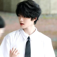 uông tuấn hy