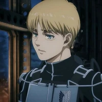 armin "cậu bé thơ ngây"