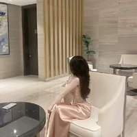 Mẹ anh