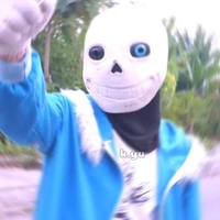 sans dép hồng 💙