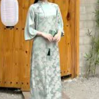 Bà Nguyễn Thanh Mai - mẹ cô