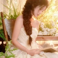 Hoa Thị Thúy Kiều_Wang Rin