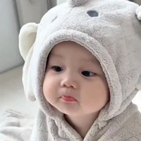 Hoàng Quân ( Lúc nhỏ )