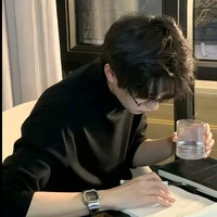 Lục Hàn Khải Duy/ Yuri