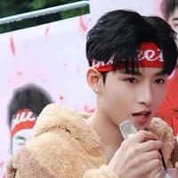 huỳnh hoàng hùng(hùng huỳnh)