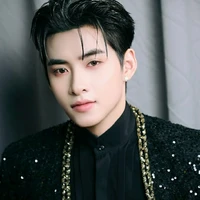 Huỳnh Hoàng Hùng[Hùng Huỳnh]