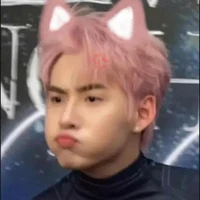 Nhỏ Kitty nè