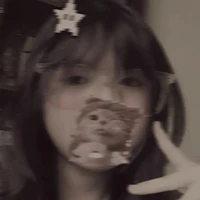 Lynne ( Tác giả )