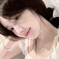 Tuyết Anh (em ruột hùng)