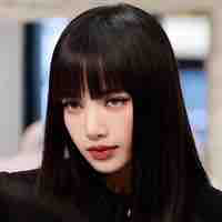 Lalisa ( Cô )