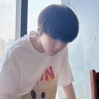 Nhiếp Vĩ Thần