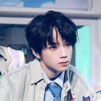 Vương Lỗ Kiệt _ Anh _