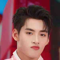 Hùng huỳnh