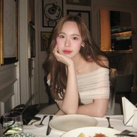 June Wanwimol- chị