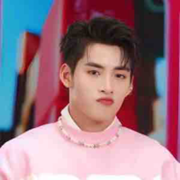 Hùng Huỳnh 
