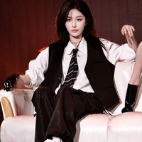 Vương Dịch [cô]