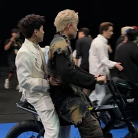 Tác giả nek✌️