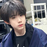 Trần Dịch Hằng -ChenYiHeng-