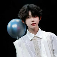 Trần Dịch Hằng - YH