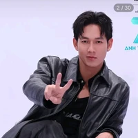 Thầy hiệu trưởng Song Luân