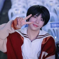 Trương Hàm Thụy " em "