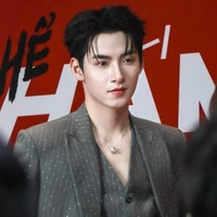 Huỳnh Hoàng Hùng| Hùng Huỳnh|