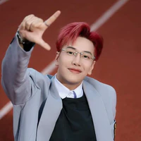 Lou Hoàng