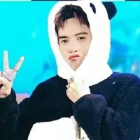 Lê Quang Hùng [ phone ]