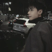 quang hùng