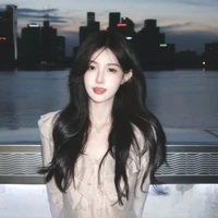 Bạch Kim Hoàng Thùy Trang-dolringlee