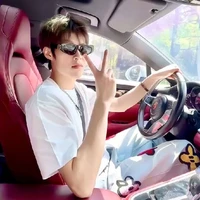 Phúc Mai Quốc Anh(Jen)-bn anh +trợ lí