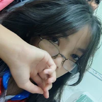 Gia Uyên (em hân)