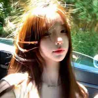 Lê Ngọc Huyền (QHung)