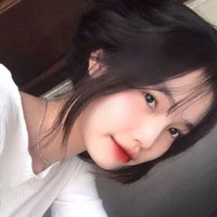 mẹ Tuấn còn trẻ