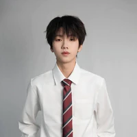 Nhiếp Vĩ Thần