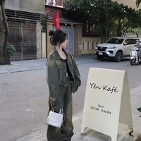 Trình Tuyết Ly ( mẹ Quý )