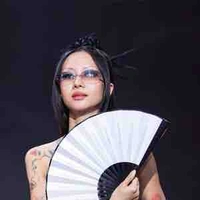 Hàng Lâm Trang Anh ( Suboi) -1990